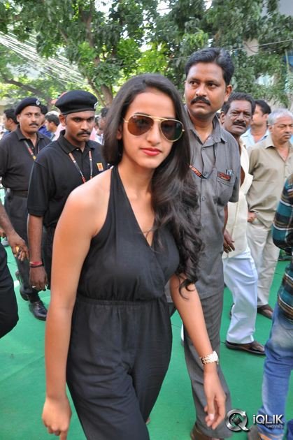 Nara-Rohit-Launch-Santos-Klub-F5-Restaurant-At-Vijayawada